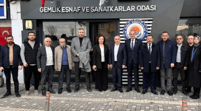 MHP GEMLİK İLÇE TEŞKİLATI’NDAN ODA VE KOOPERATİF BAŞKANLARINA HAYIRLI OLSUN ZİYARETİ