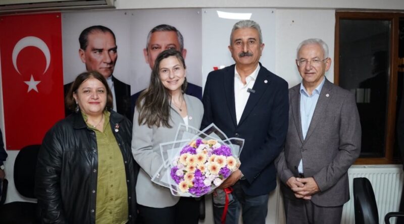 Nihat Yeşiltaş Gemlik’te Partililerle Buluştu