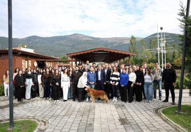 GEMLİK KENT KONSEYİ GENÇLİK MECLİSİ ÜNİVERSİTE ÖĞRENCİLERİYLE KAHVALTIDA BULUŞTU